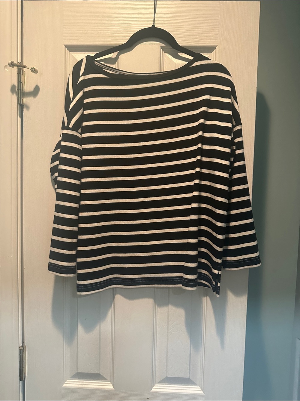 Karen Kane Black & White Striped Boatneck Long Sleeve Top